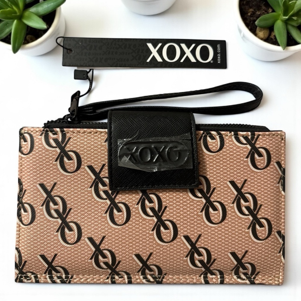 XOXO Tan Black Logo Print Wristlet Wallet Double Zipper Multi Slot New with Tags